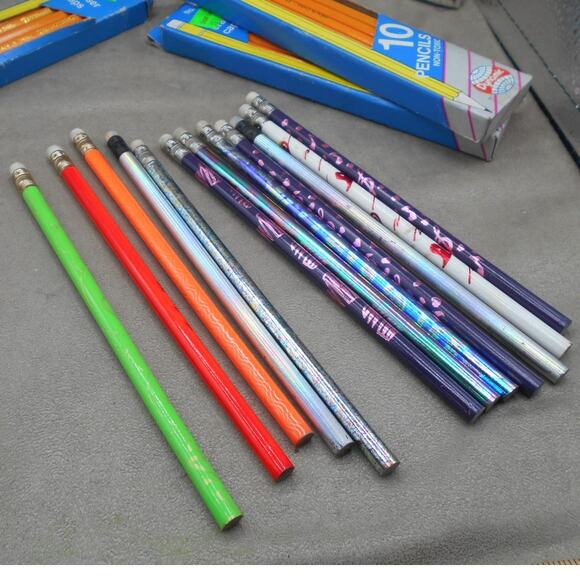Vintage Unsharpened Pencil Lot: Dynamic No 2. Moonbeams, Orioles, Hearts - Picture 8 of 10